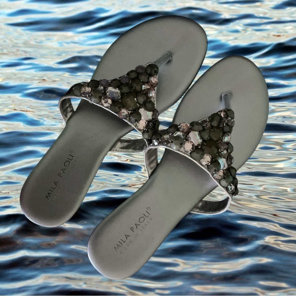 💖 Mila Paoli Silver and Crystal Embellished Sandals 💖